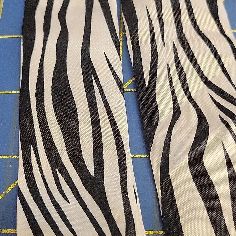 Zebra Print Head Purse Neck Twilly 32